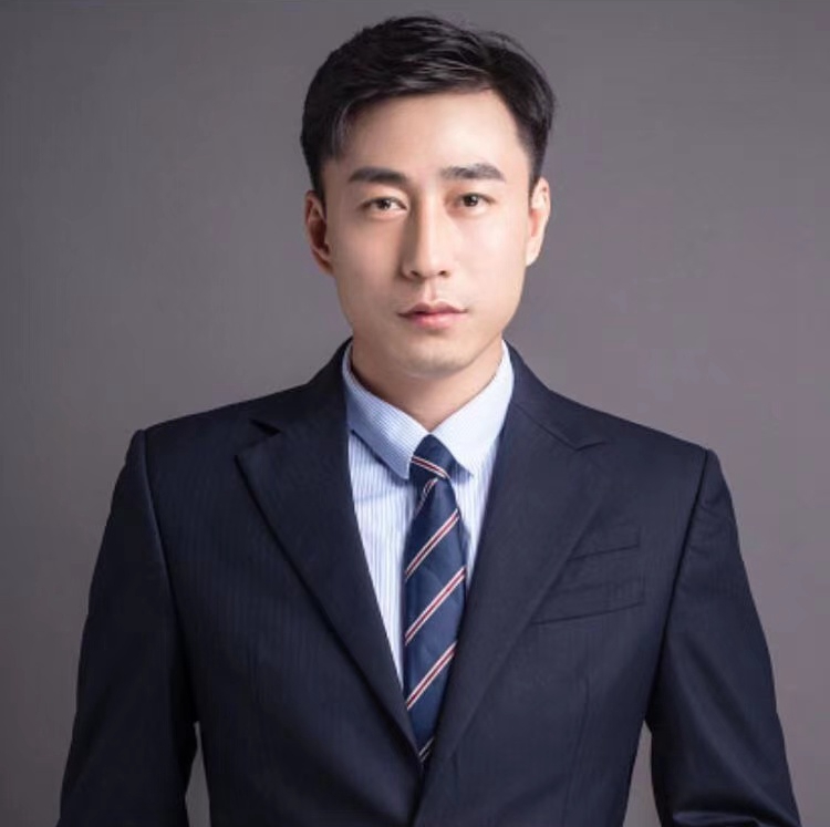 刘美玲 视觉与舞美负责人